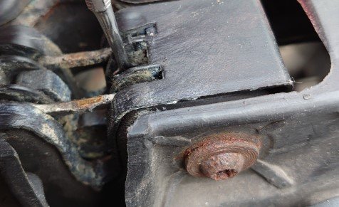 How do you know if your hood release cable is stretched