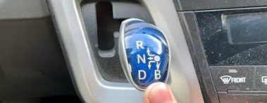 Where can the B on A Prius be turned off