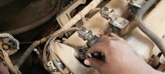 P0010 A Camshaft Position Actuator Circuit Bank 1 Location 2 Find the Location of P0010: A Camshaft Position Actuator Circuit Bank 1