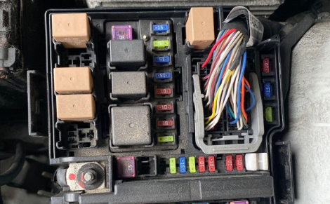 Solutions for the Glow Relay Stuck On Kia